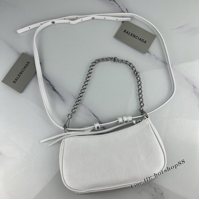 Balenciaga專櫃爆款Le Cagole單肩斜挎包機車包 巴黎世家迷你爆裂紋白色銀扣半月牙腋下包 fyj1182